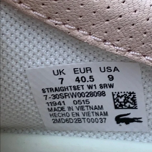 💚Lacoste Off White Leather Straightset Shoe Size 9